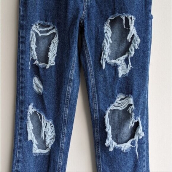 BDG Mom High Rise Distressed Jeans - Picture 3 of 6